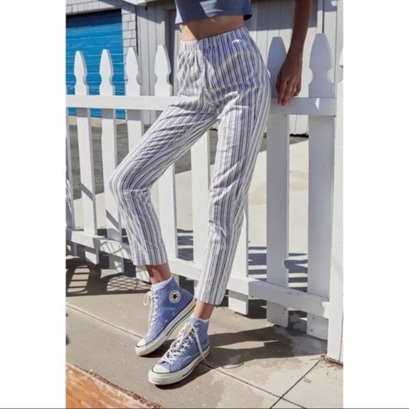 🚨 3 for $25 - Brandy Melville John Galt Tilden Pants - Picture 2 of 10